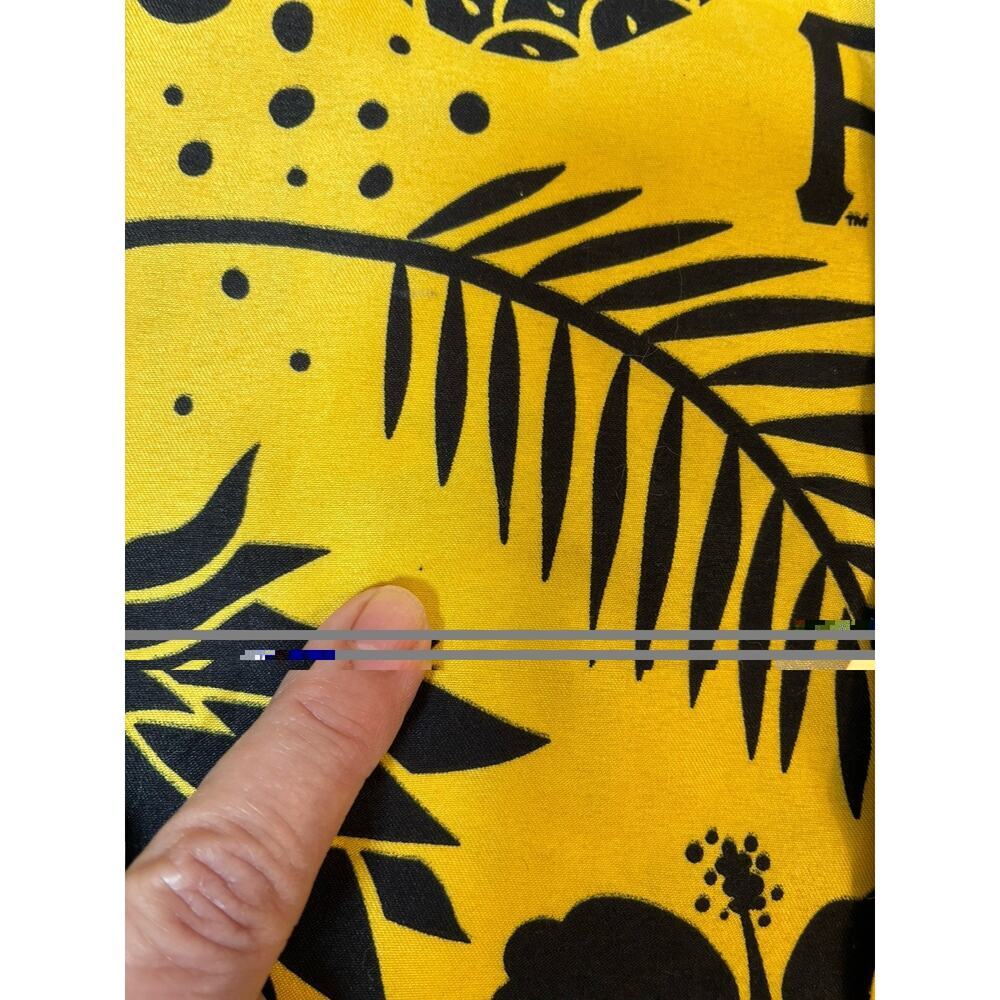 Pittsburgh Pirates Yellow Hawaiian Shirt Adult S Pineapple Tropical Button Up - Picture 6 of 7